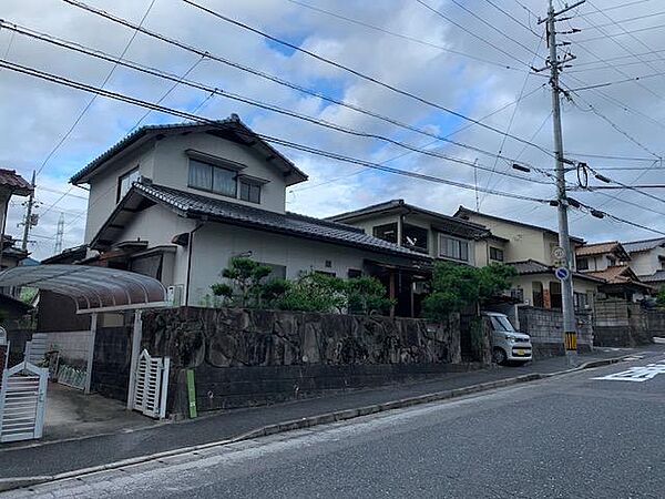 外観：334000265577