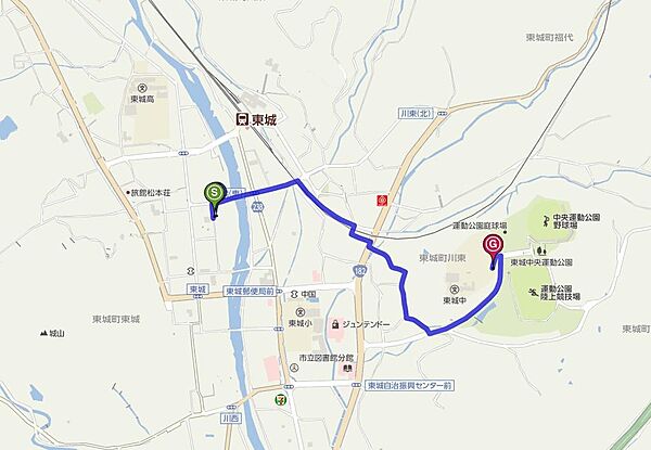 東城中学校まで徒歩1.42kmと体力作りにはちょうどいい距離です。
