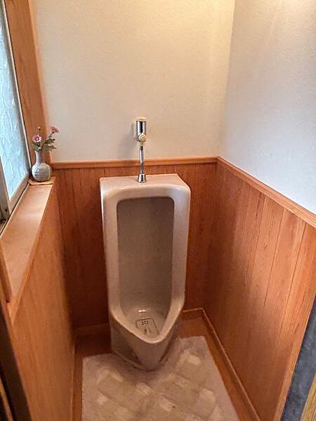 男性用トイレ