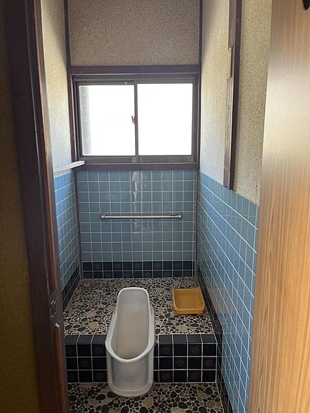 母屋1階トイレ