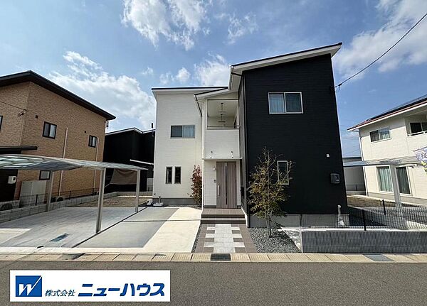 外観：334000217920