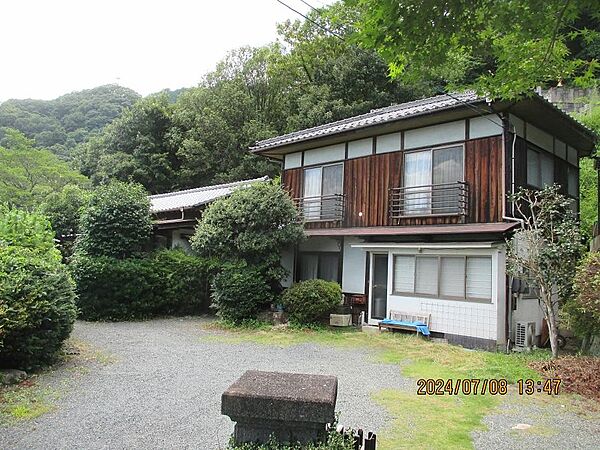 外観：334000218001