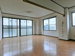 誠和マンション 202 2階3LDKの室内