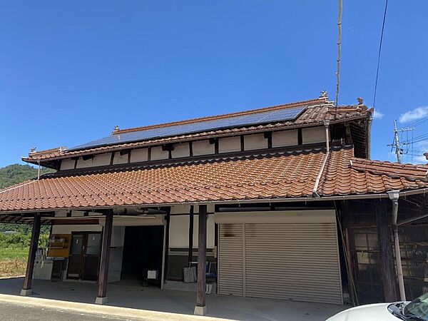 倉庫（太陽光発電）
