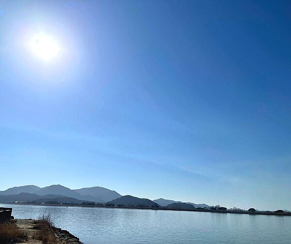 海がすぐ近くの立地です