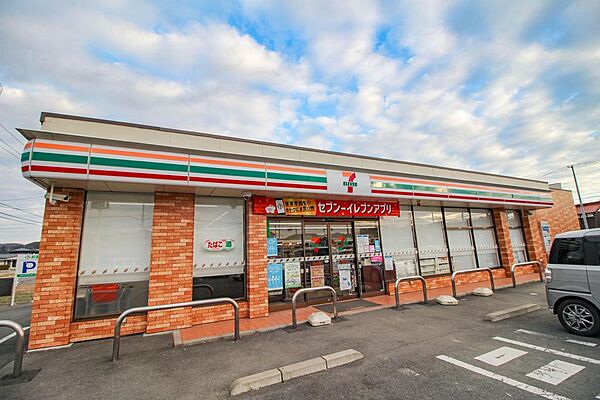 周辺施設、セブンイレブン本郷駅東店まで1062ｍ