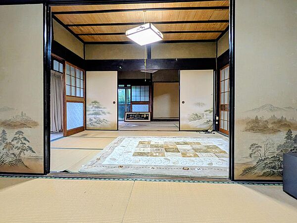離れ