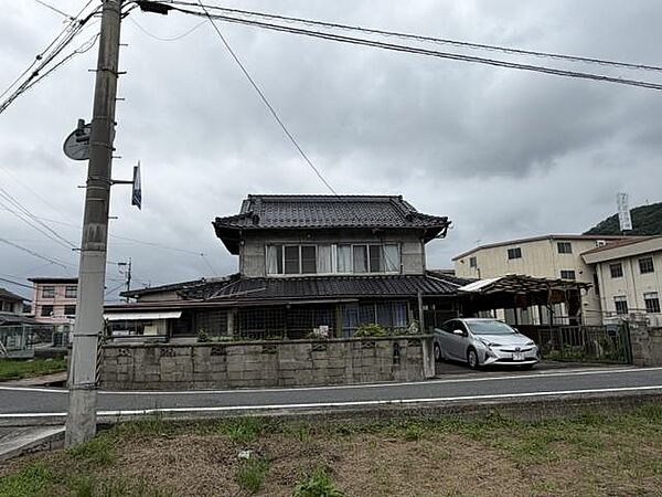間取り：334000276099