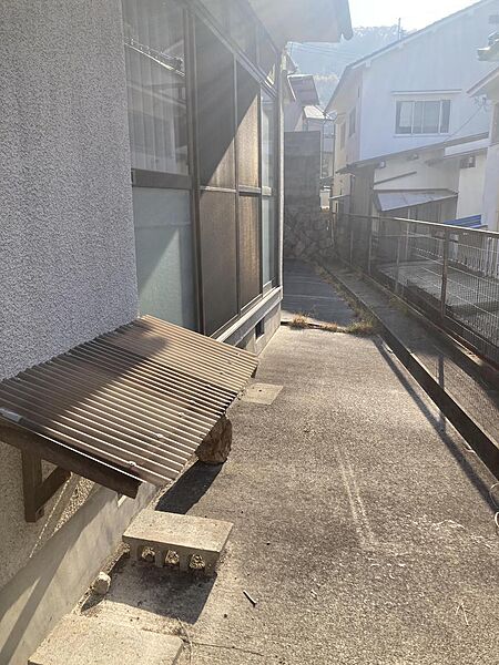 1階洋室前の庭スペースです。
