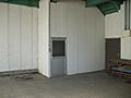 建物入口付近を...
