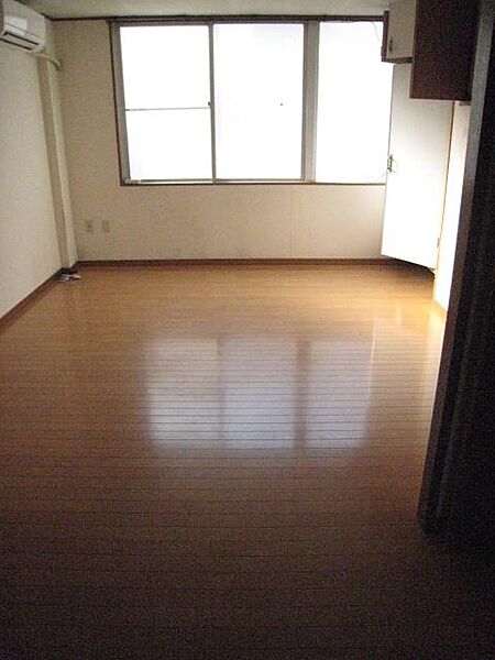 間取り：334000216172