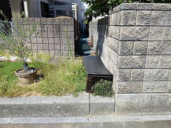 南側　里道