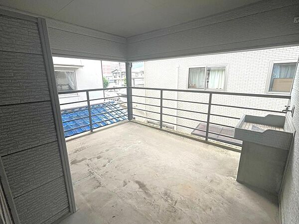 バルコニーを拡大表示