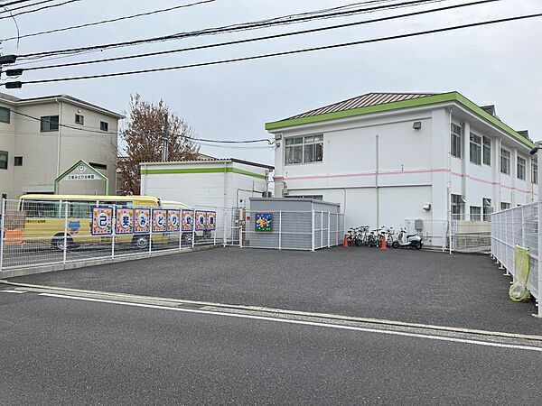 己斐みどり幼稚園590ｍ