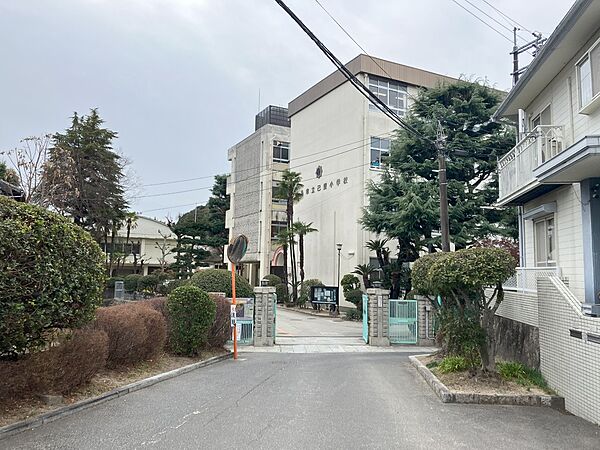 己斐小学校320ｍ