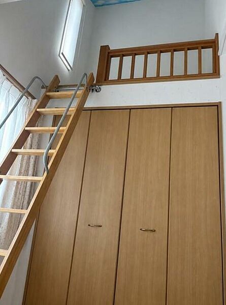 収納力のある家です。各部屋クローゼット付ご案内は、担当藤本TEL080－1943－1600まで
