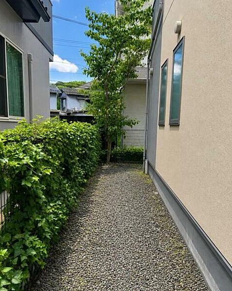 外の空間でバーベキューパーティーできます。