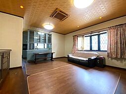 バス 瀧宮神社前下車 徒歩3分 5LDKのリビング/ダイニング