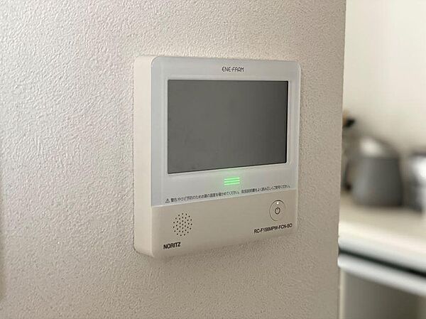 クリーンエネルギーである太陽光発電と、天候に左右されないエネファーム発電を組み合わせております♪