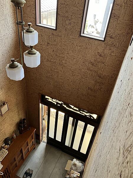 2階建棟玄関ホール吹抜