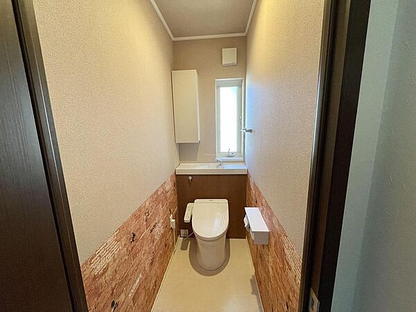 2階のトイレです♪