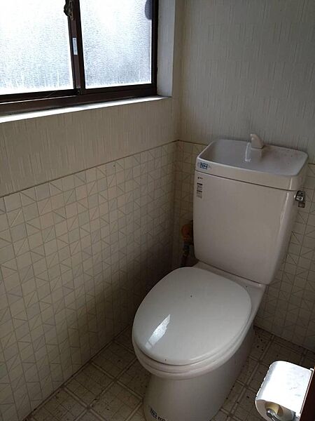 2階トイレあります