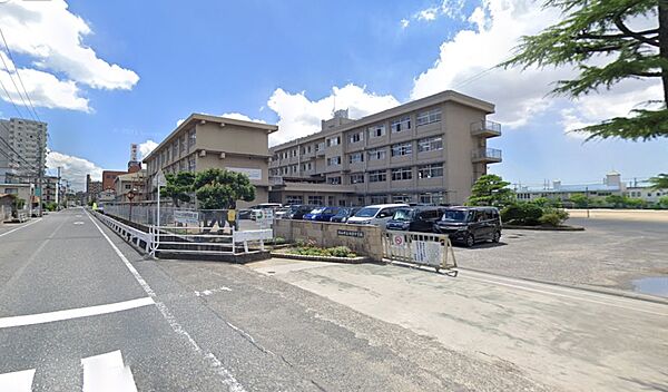 城東中学校