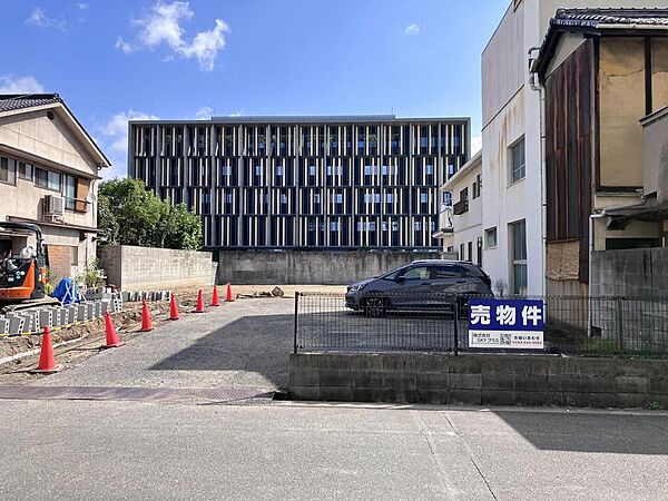 外観：334000272073