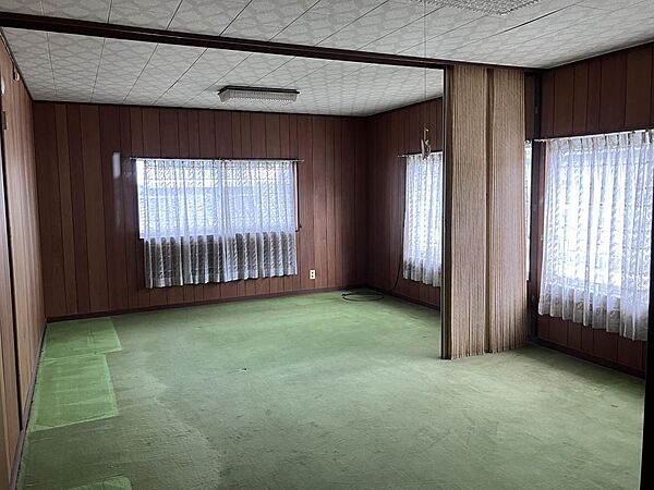 2階　13.2帖　洋室