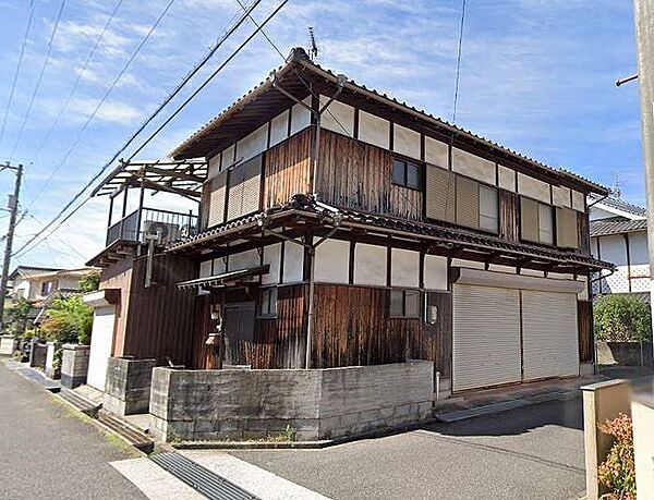 敷地面積176.65平米（53.43坪）