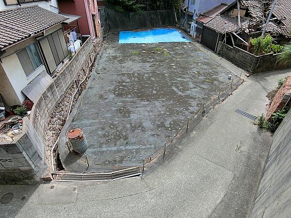 敷地面積355.53平米（101.49坪）