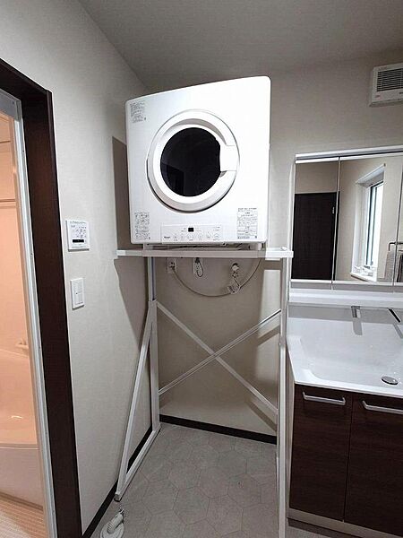 パワフルにお洗濯物を乾かすことができるガス乾燥機の乾太くんを標準装備！家事の時短が叶います！