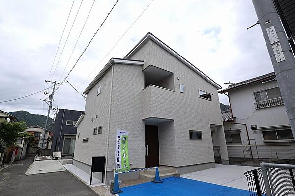 外観：334000238977