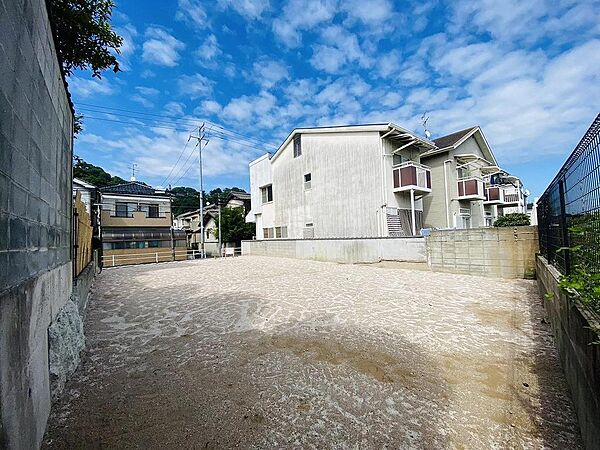 敷地面積195.17平方メートル（59.03坪）