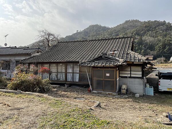 旧母屋（解体必要）