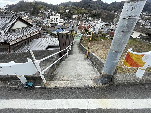 北東側接道