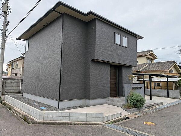 外観：334000276101