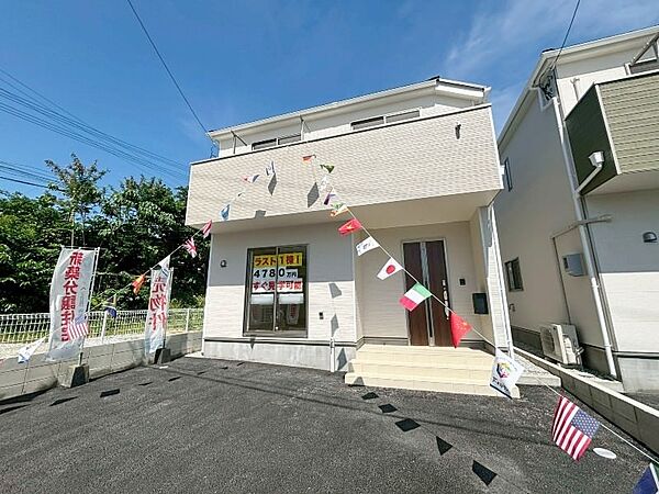 ＼土日もご案内可能です！／？広い駐車場で楽々とめられます♪