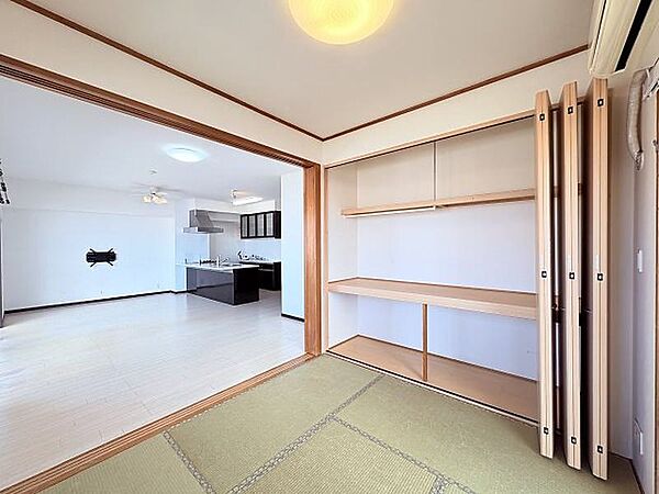 仕切りもあるので個室にも出来ます