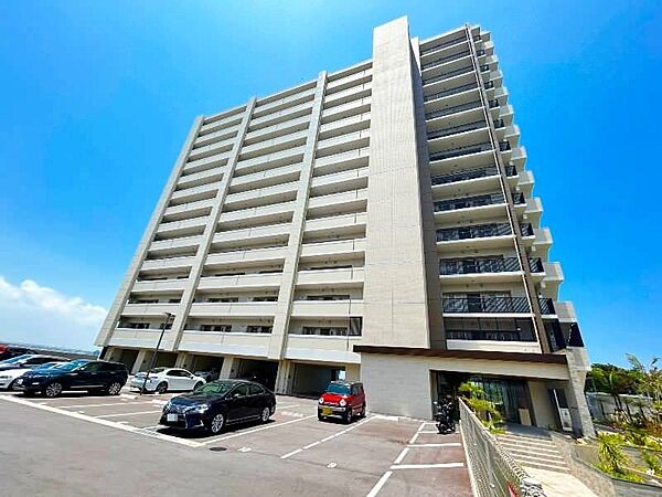 売主様居住中の為ご予約にてご案内可能です☆