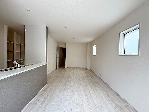 【6月撮影】2号棟♪完成物件の為即ご案内可能です☆