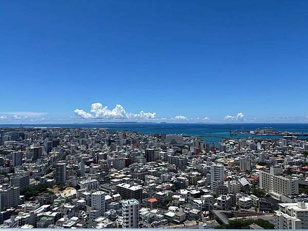 バルコニーからの慶良間諸島