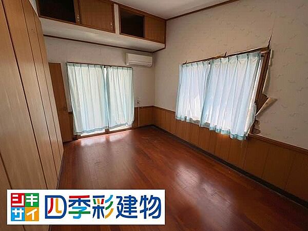 3階10帖洋室？2面に窓があり、個室利用をイメージしやすい洋室です(画像加工済。現況は現地にてご確認ください。)