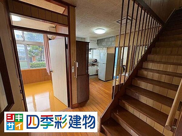 1階階段まわり