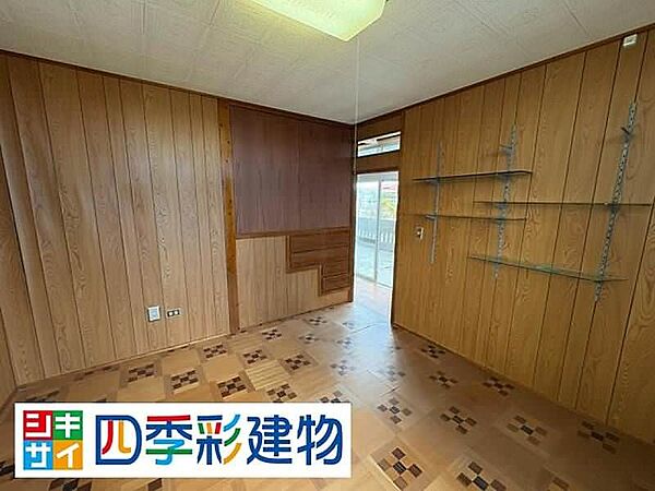 2階の洋室はいずれもバルコニーとつながっています