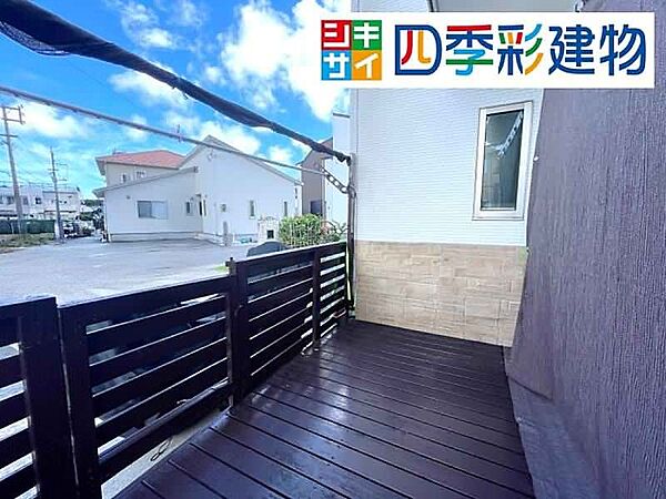ウッドデッキ（画像加工済。現況は現地にてご確認ください。）