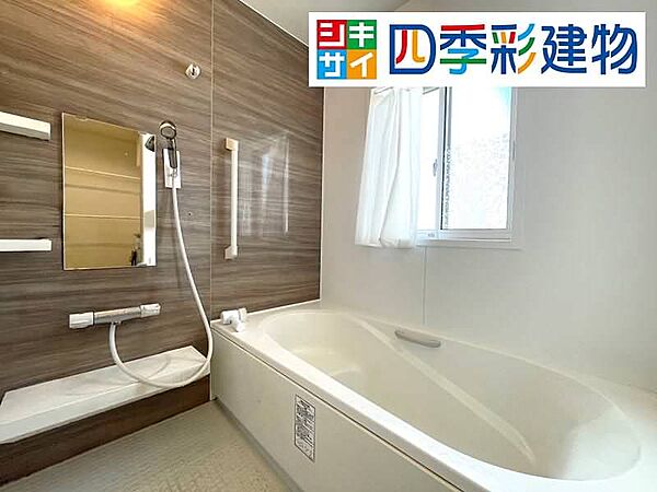 2階浴室（画像加工済。現況は現地にてご確認ください。）