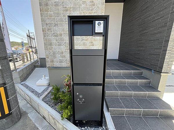 無人宅配ボックスが標準装備◎
