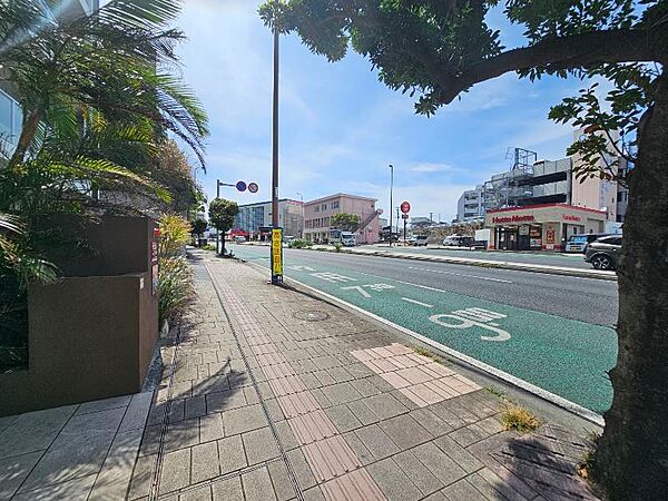 前面歩道