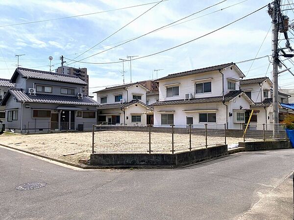外観：338000053329